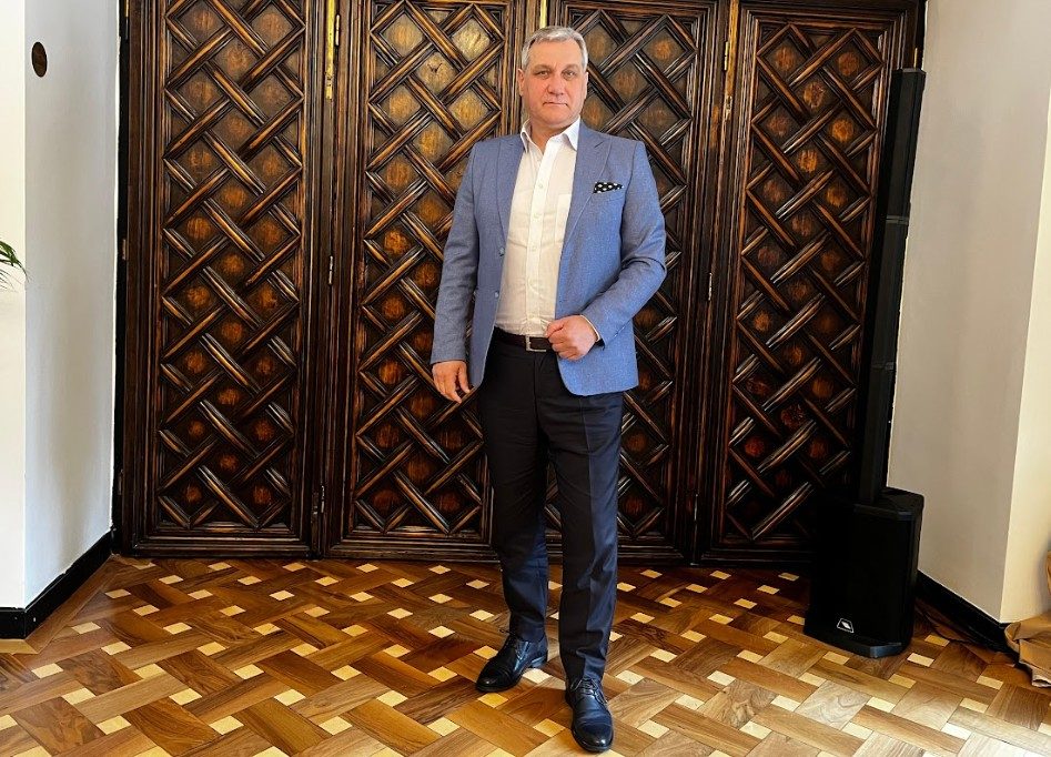 Sandu Staicu păstrează cultura prin Fundația Dignitas